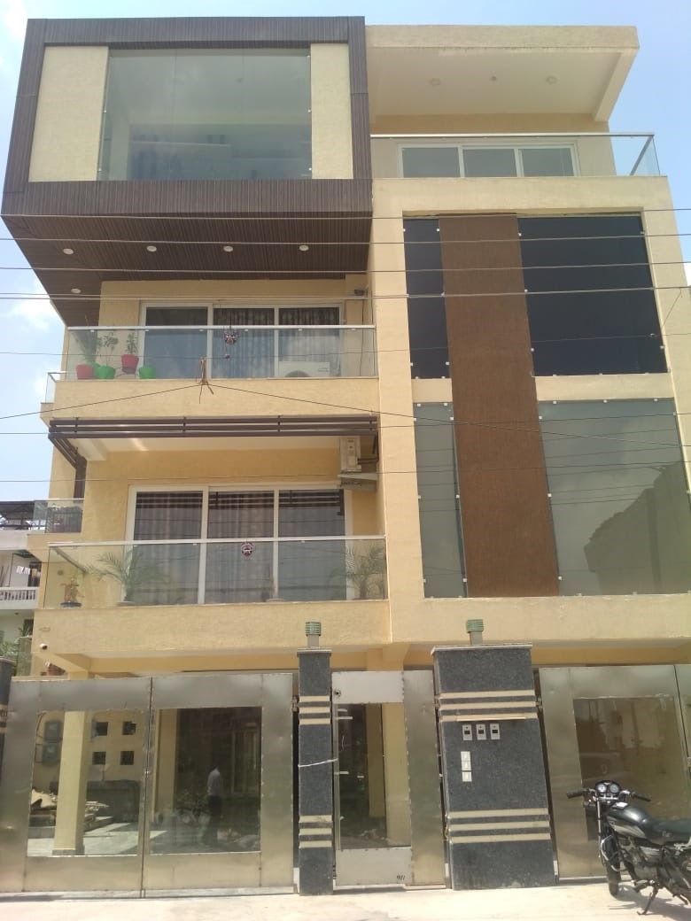 3 BHK Floor Sale Sector 9 Gurgaon